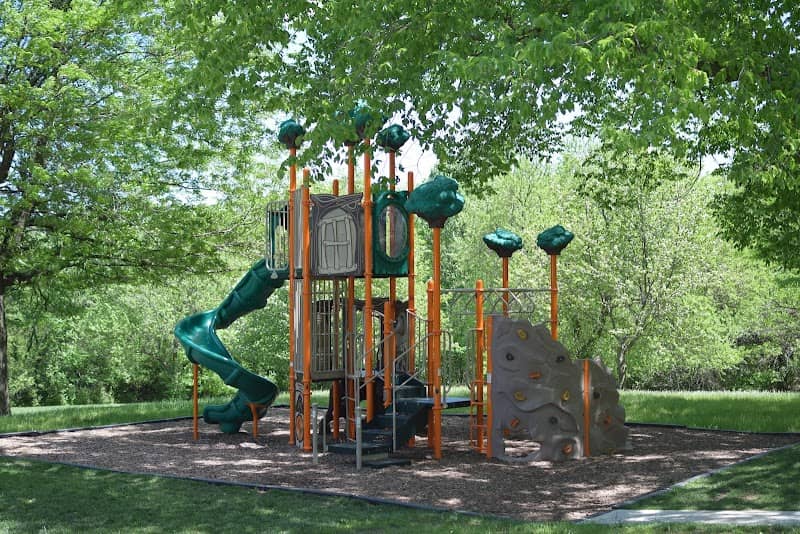 Mapleview Park - Image 2