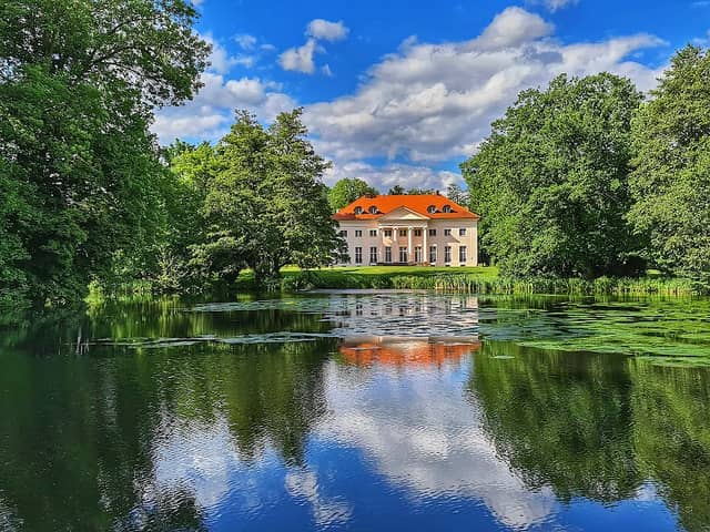 Brunnen Park - Image 1
