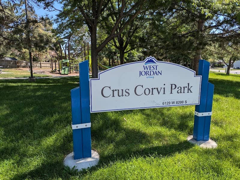 Crus Corvi Park - Image 1