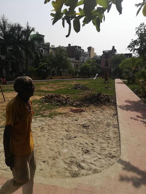 Ganesh Park - Image 1