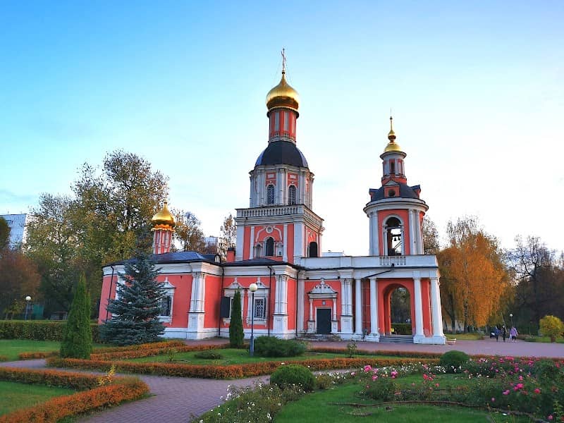 Khram Zhivonachal'noy Troitsy Patriarsheye Podvor'ye V Usad'be Sviblovo - Image 1