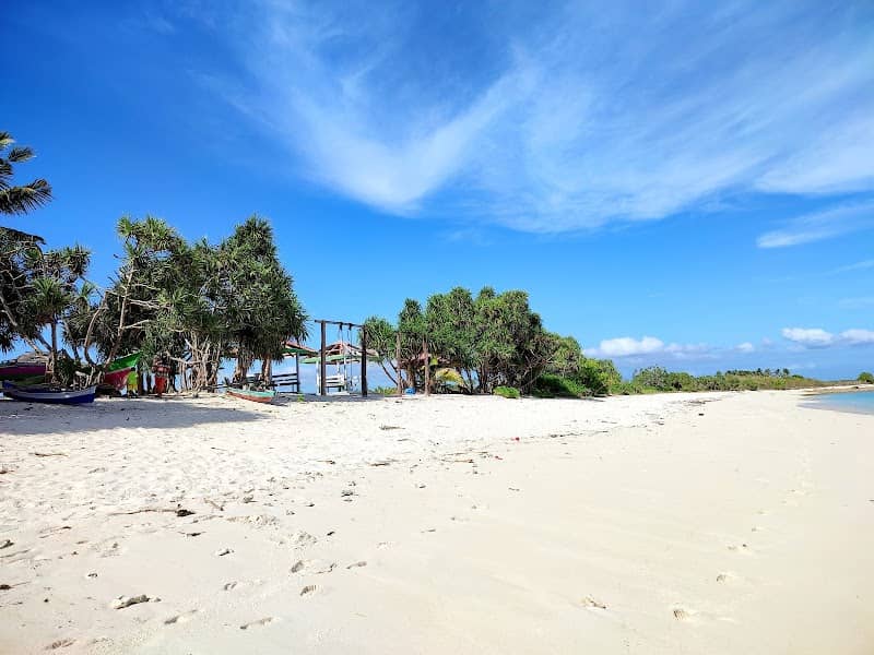 Pantai Otan - Image 1