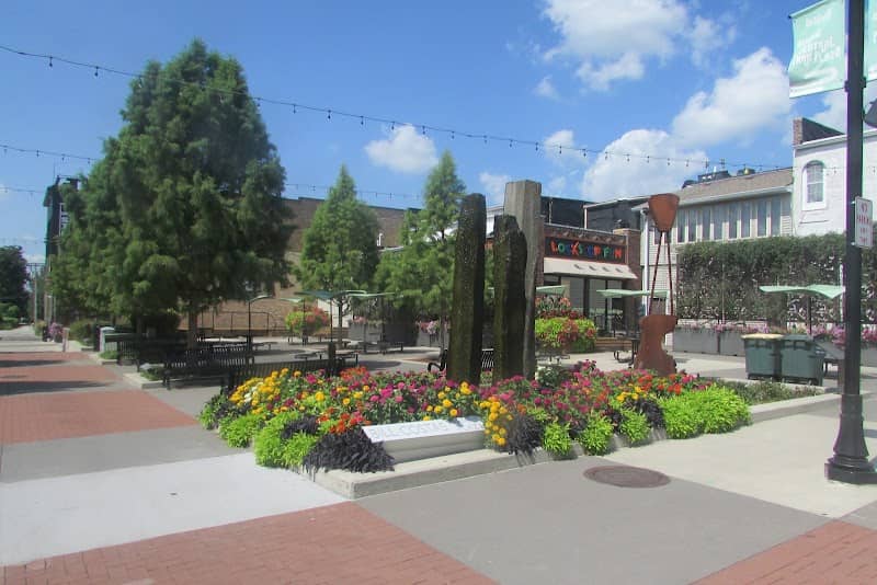 Bill Costas Family Plaza - Image 2
