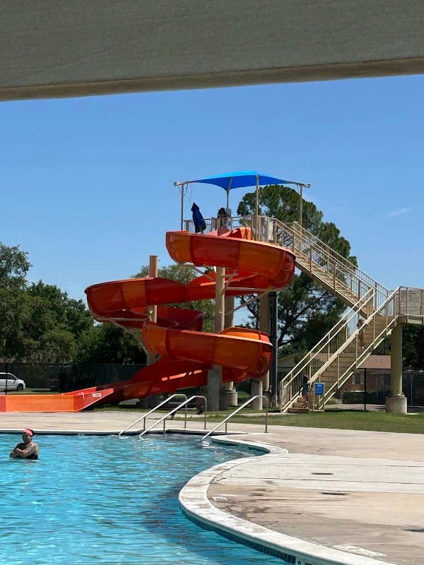 Plainview Aquatic Center - Image 2