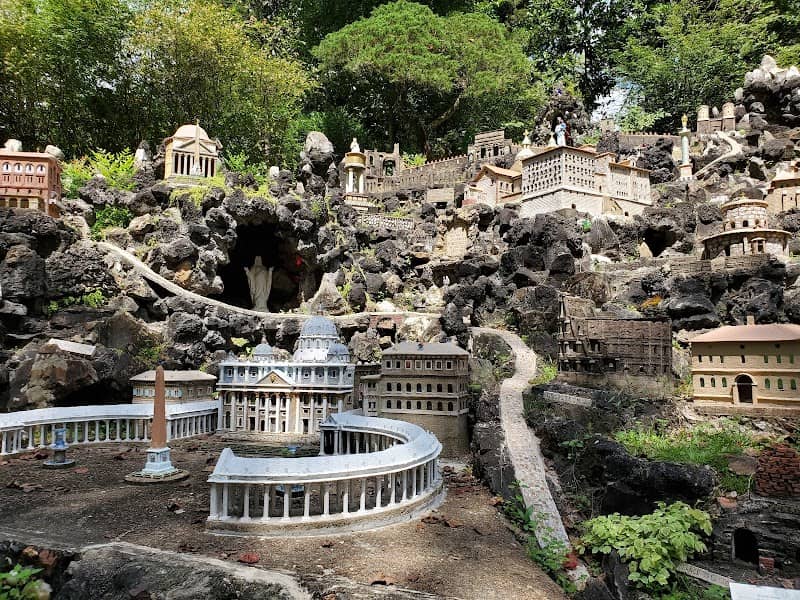 Ave Maria Grotto - Image 2