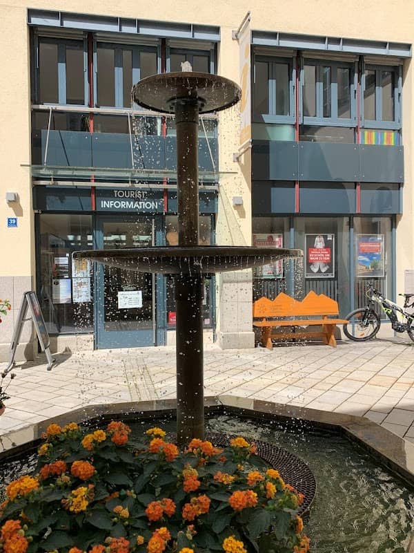 Rathausbrunnen - Image 2