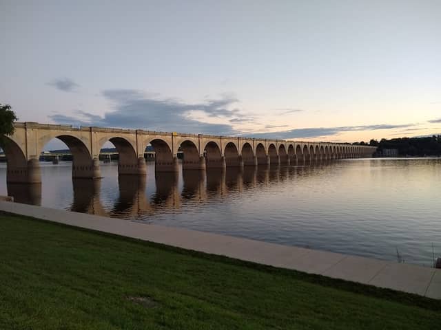 Riverfront Park - Image 2