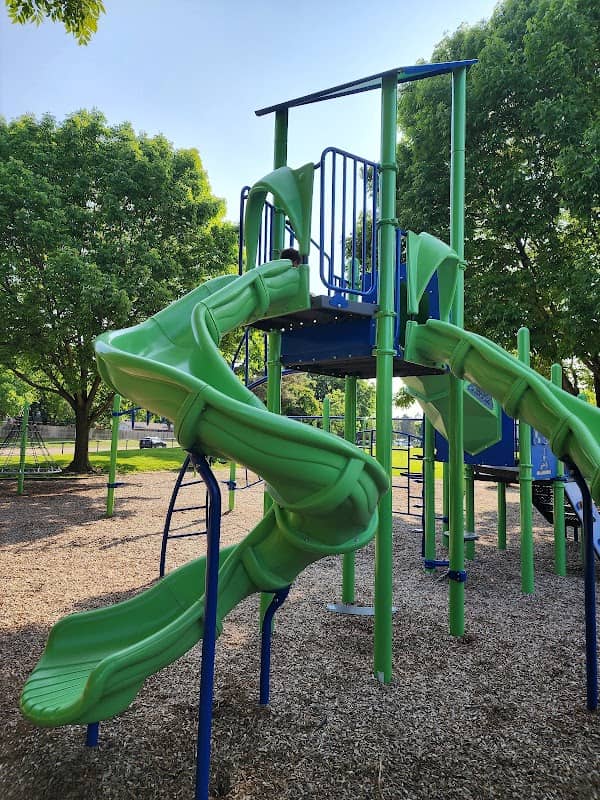 Countryside Park - Image 2