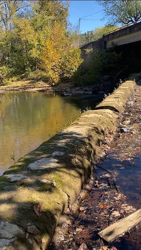 Wayne City Park - Image 2