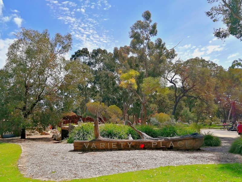 Saw Avenue Picnic Area - Image 2