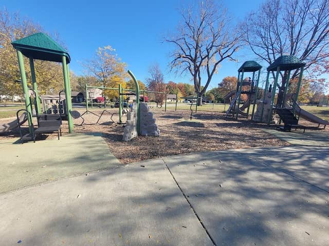 Raven Park - Image 1