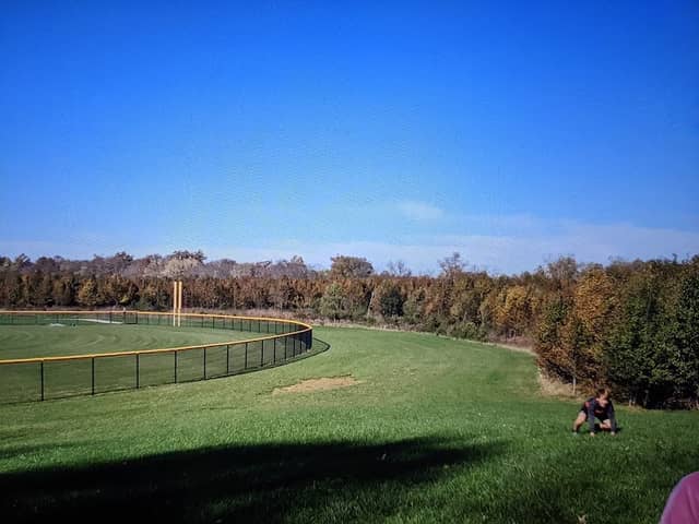 Riverside Park - Image 1