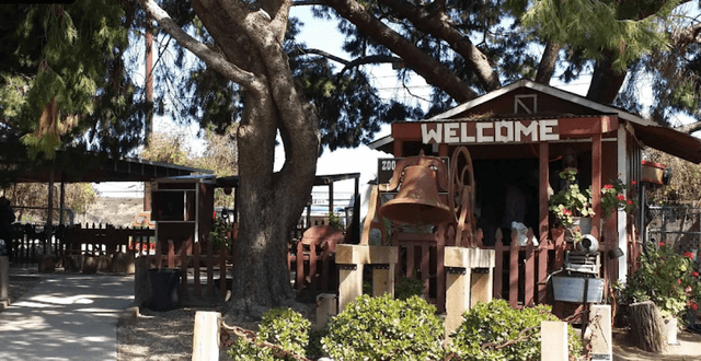 Montebello Barnyard Zoo - Image 2