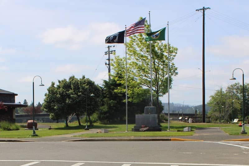 Veterans memorial - Image 1