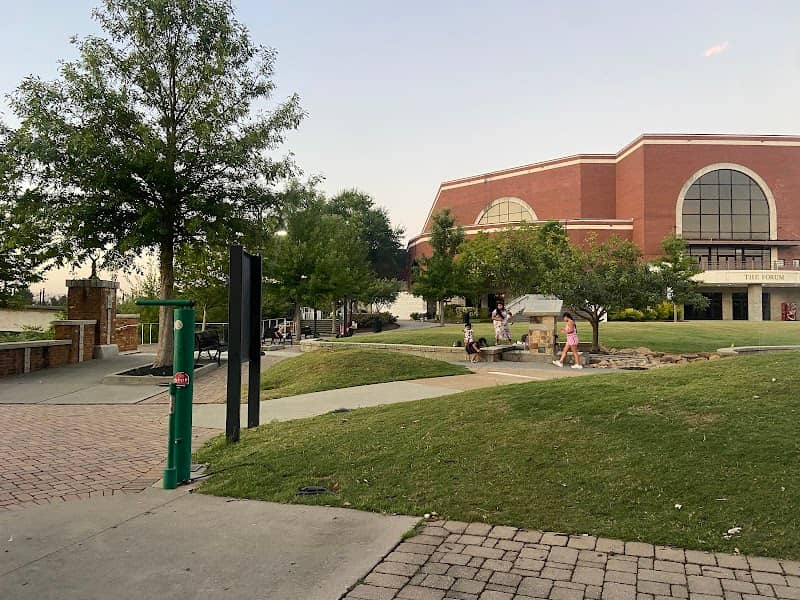 Town Green Fountain - Image 2