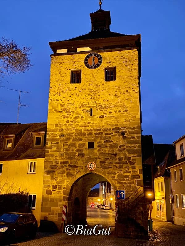 Oberer Turm - Image 1