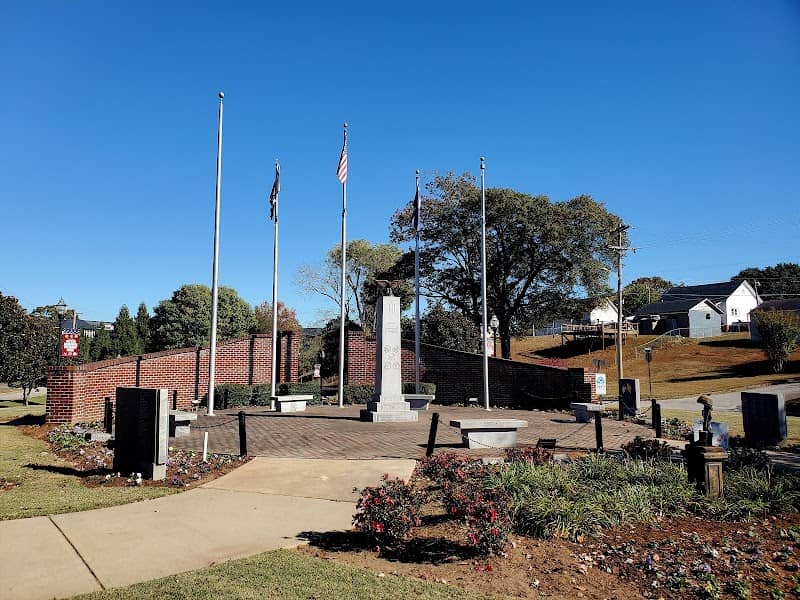 Veterans Park - Image 3