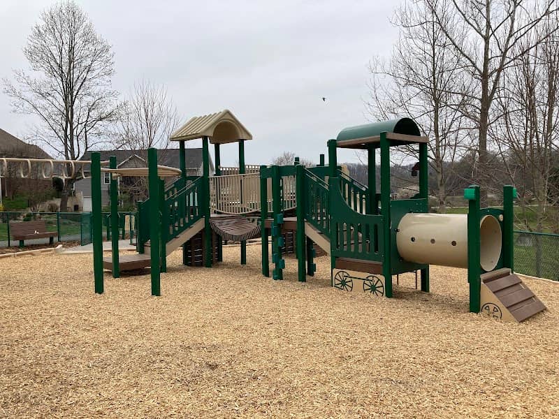 Golden Oak Park - Image 2