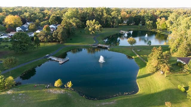 Burr Ponds Park - Image 2