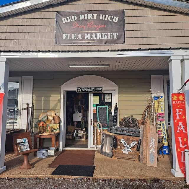 Red Dirt Rich Fleamarket - Image 1