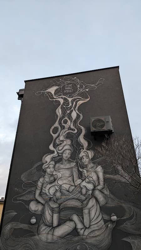 Mural 100 lat Praw Kobiet - Image 2