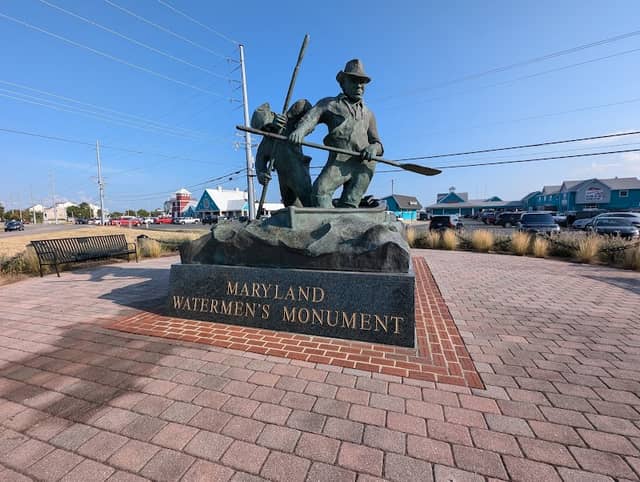 Watermen's Monument - Image 2