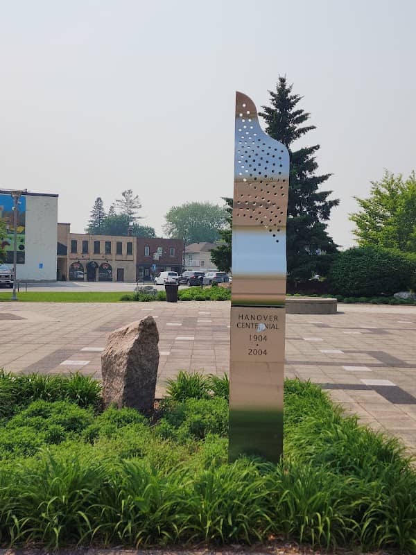 Heritage square - Image 1