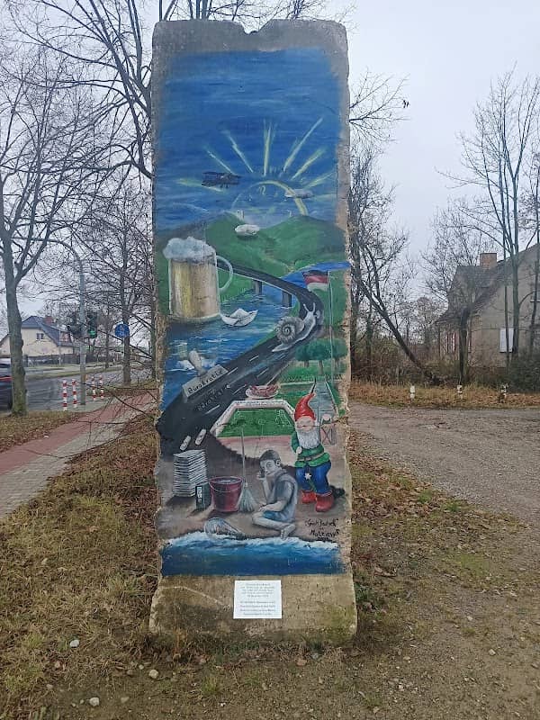 Mauerfalldenkmal - Image 1