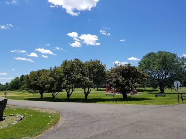Schnurbusch Park - Image 1