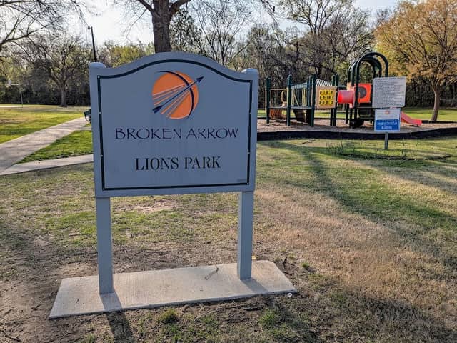 Lions Park - Image 2