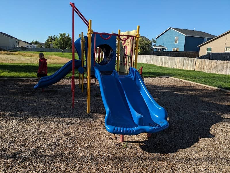 Quiet Spring Park - Image 1