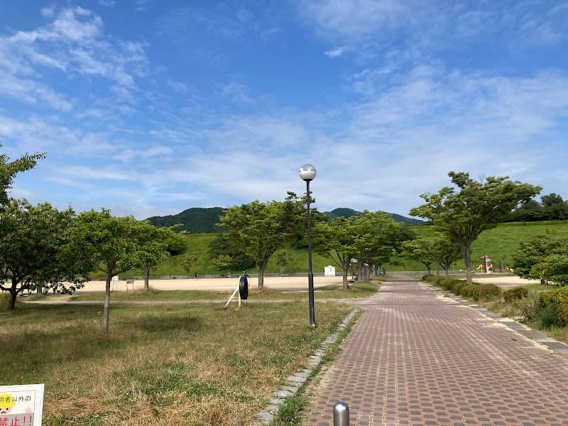 Yasuokachiku Park - Image 1
