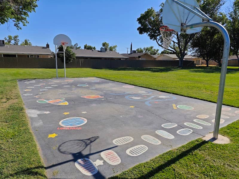 Skylark Kid's Park - Image 3