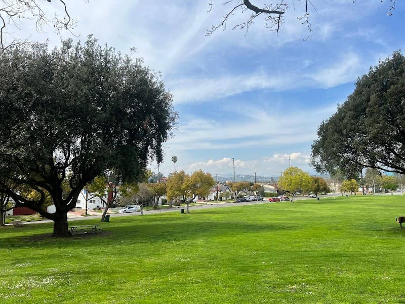 Granada Park - Image 1