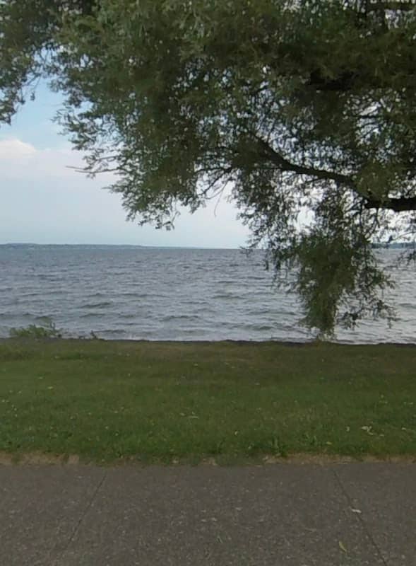 Port Mady - Image 1