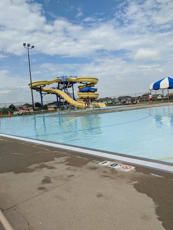 Tea Swimming Pool - Image 1