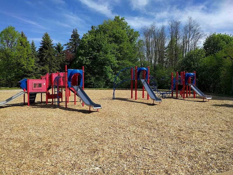 Hermitage Park - Image 2