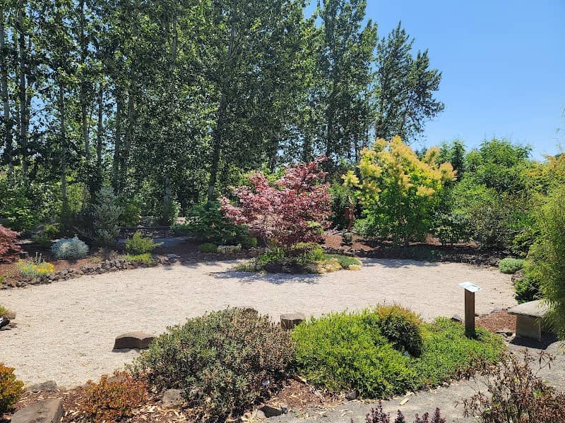 Inspiration Garden - Image 2