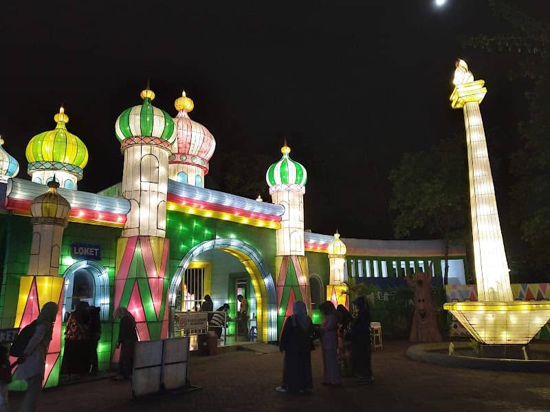 Mahakam Lampion Garden - Image 1