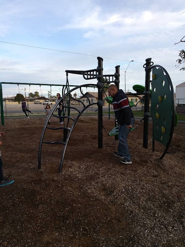 Main Street Park - Image 1