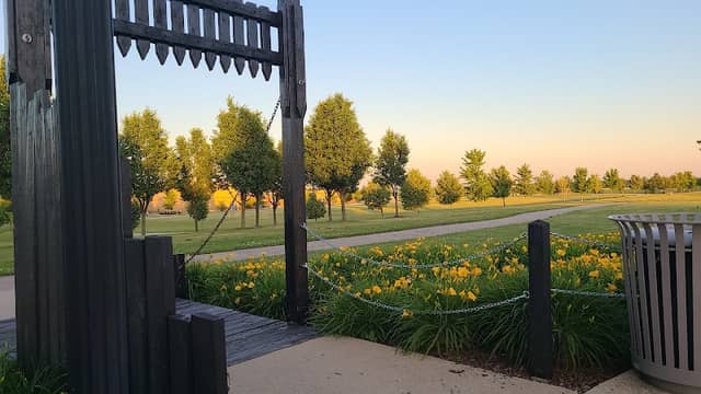 Raintree Village Park B - Image 3