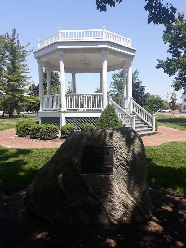 Seger Park - Image 1