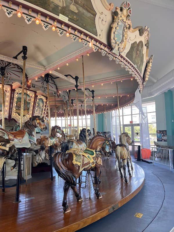 Hampton Carousel - Image 1