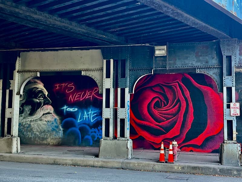 Art Alley - Image 1