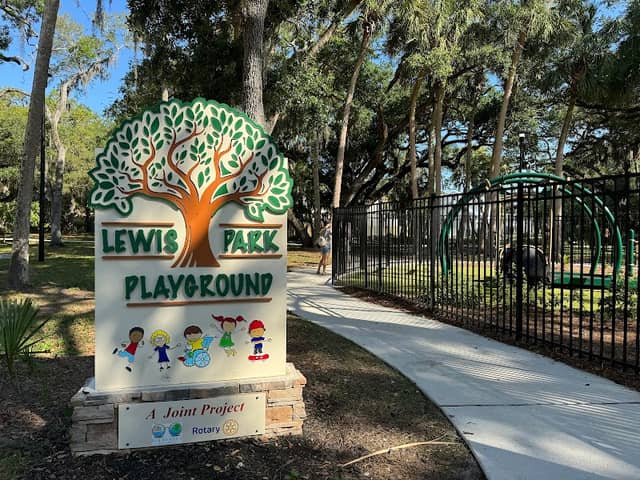 Lewis Park - Image 2