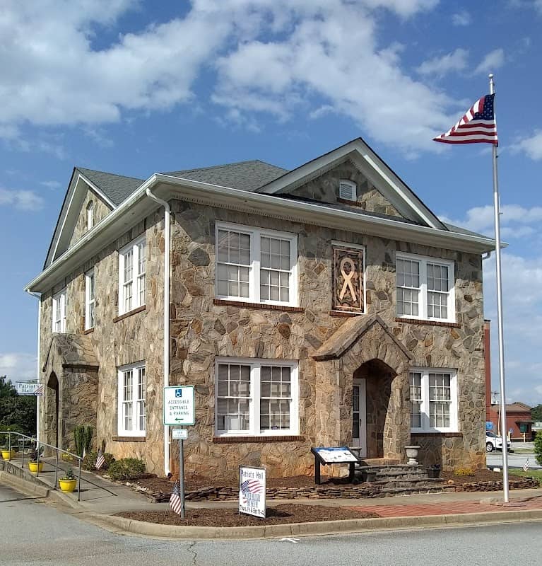 Oconee Military Museum at Patriots Hall - Image 1