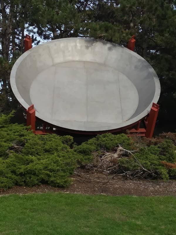 World's Largest Cherry Pie Pan - Image 2