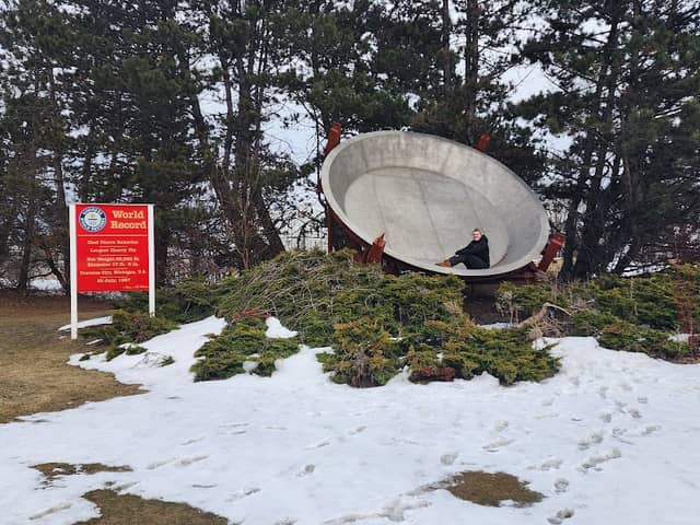 World's Largest Cherry Pie Pan - Image 3