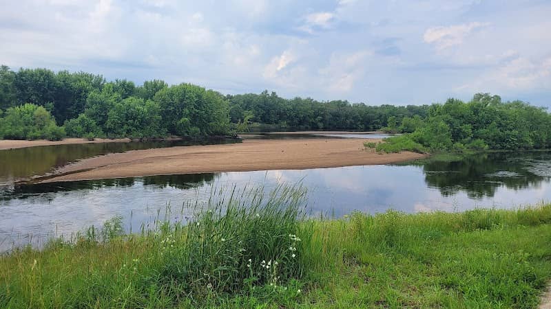 Riverside Park - Image 1