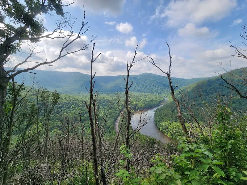 Laurel Highlands Hiking Trailhead Mile 0 - Image 1